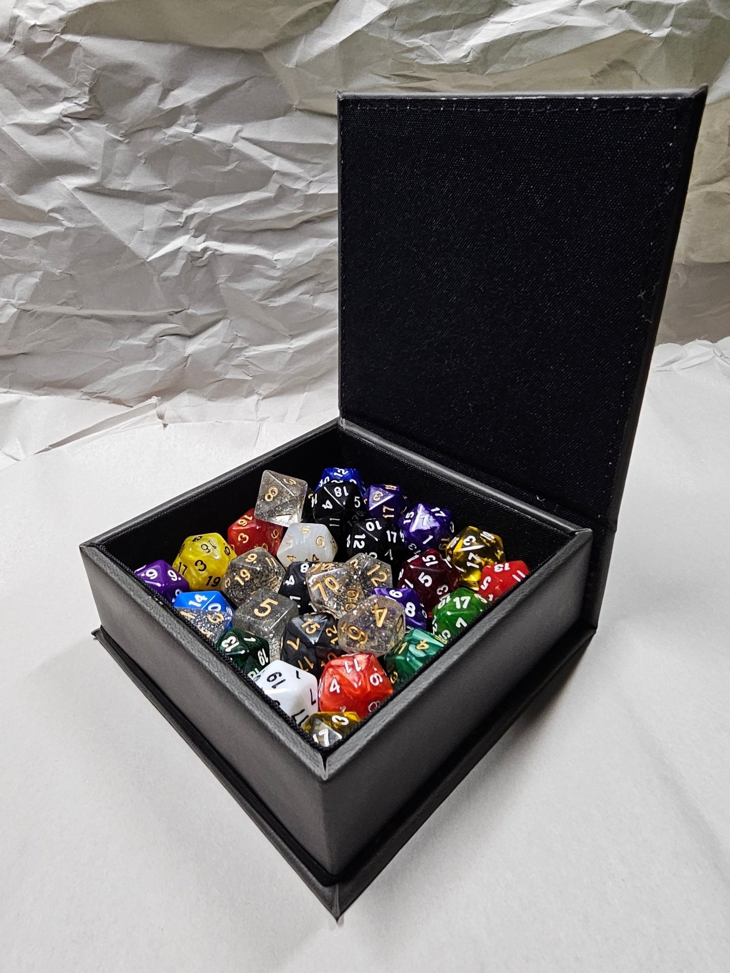 Flip Top Dice Box